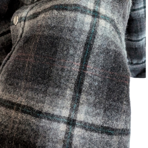Pendleton Shacket Shirt Virgin Wool Plaid Black Grey Snap Front Women's Large - Picture 13 of 14